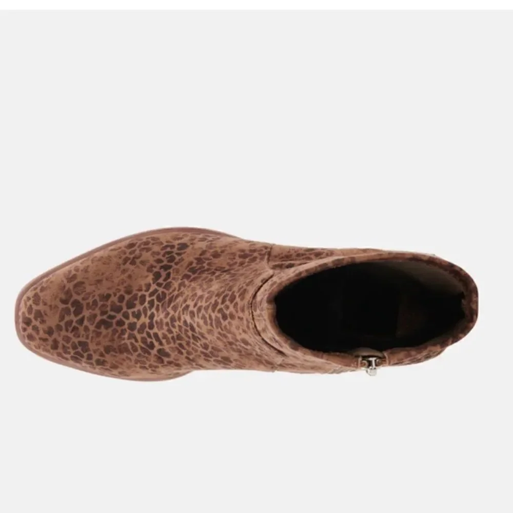 NEW Dolce Vita Indiga Booties Dark Leopard Stella Suede sz 8.5
